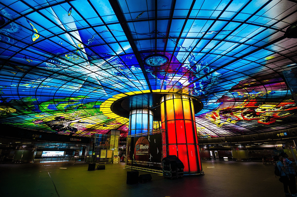 Photo credit: Dome of Light at Formosa Boulevard Station. Image courtesy of Wikimedia Commons.