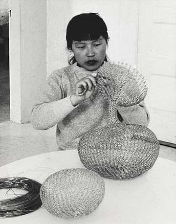 Ruth Asawa at work 